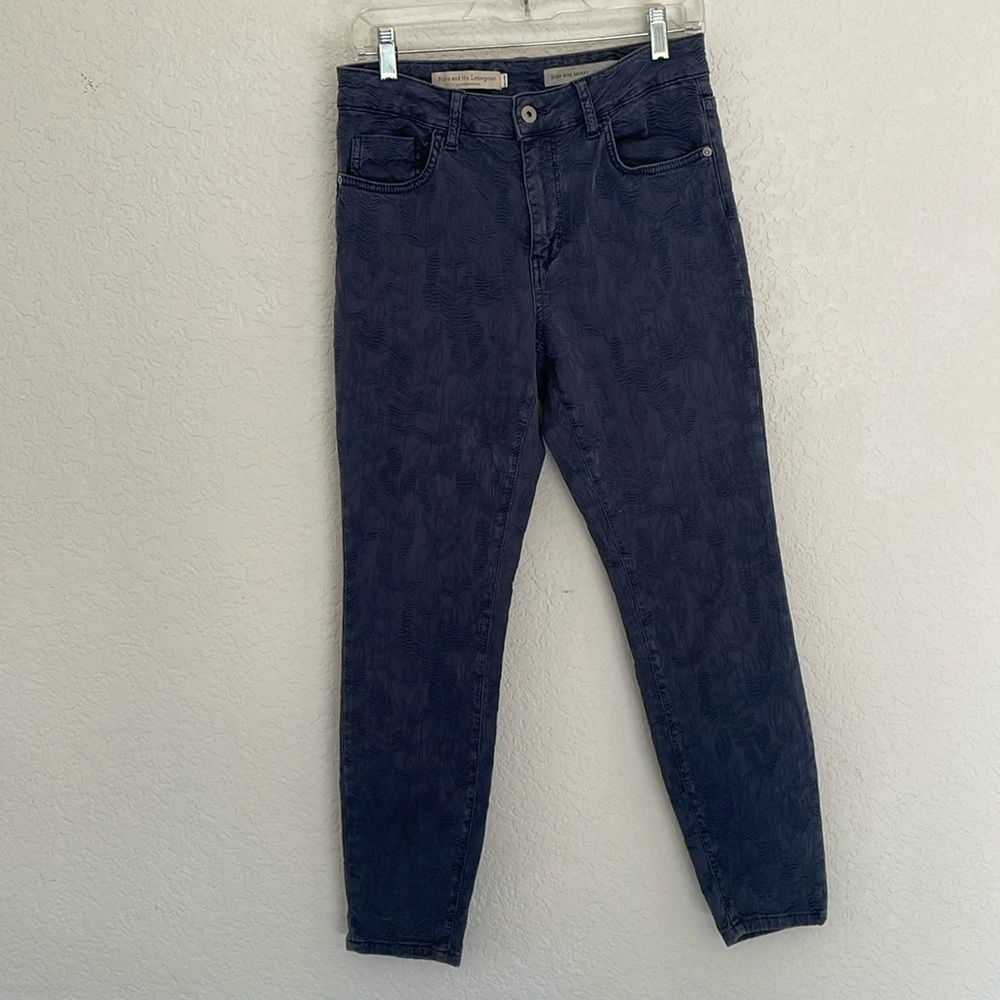 Pilcro and the Letterpress Printed Jeans size 29